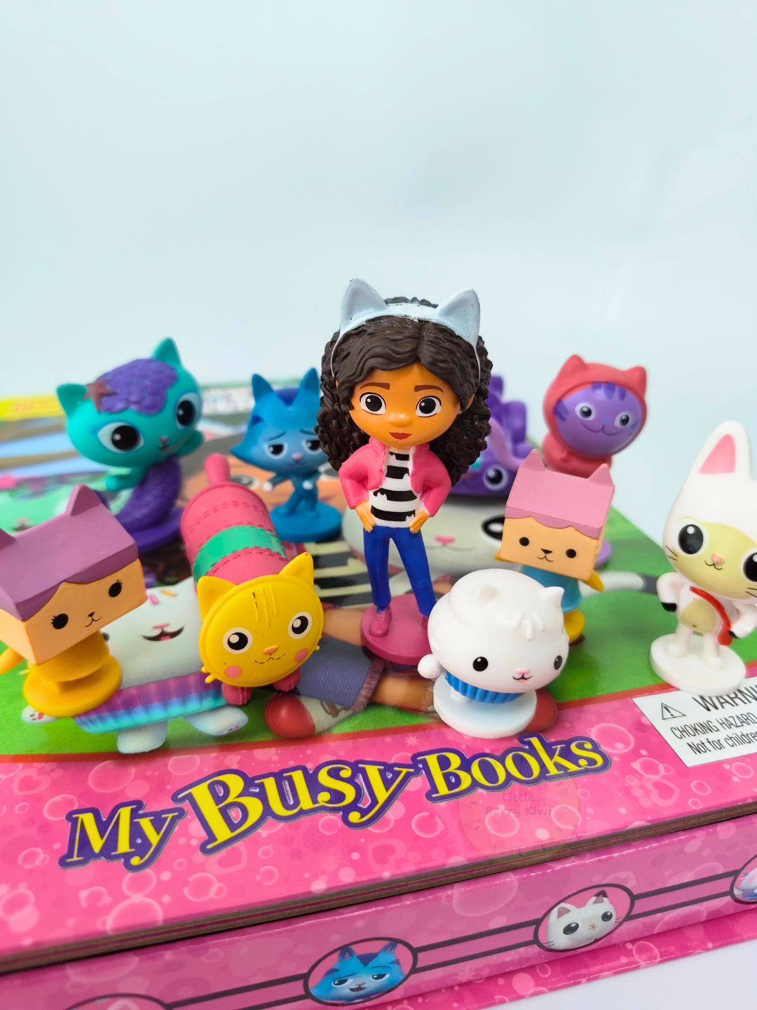 Gabby's Dollhouse – My Busy Book (10 Figurines & Playmat)