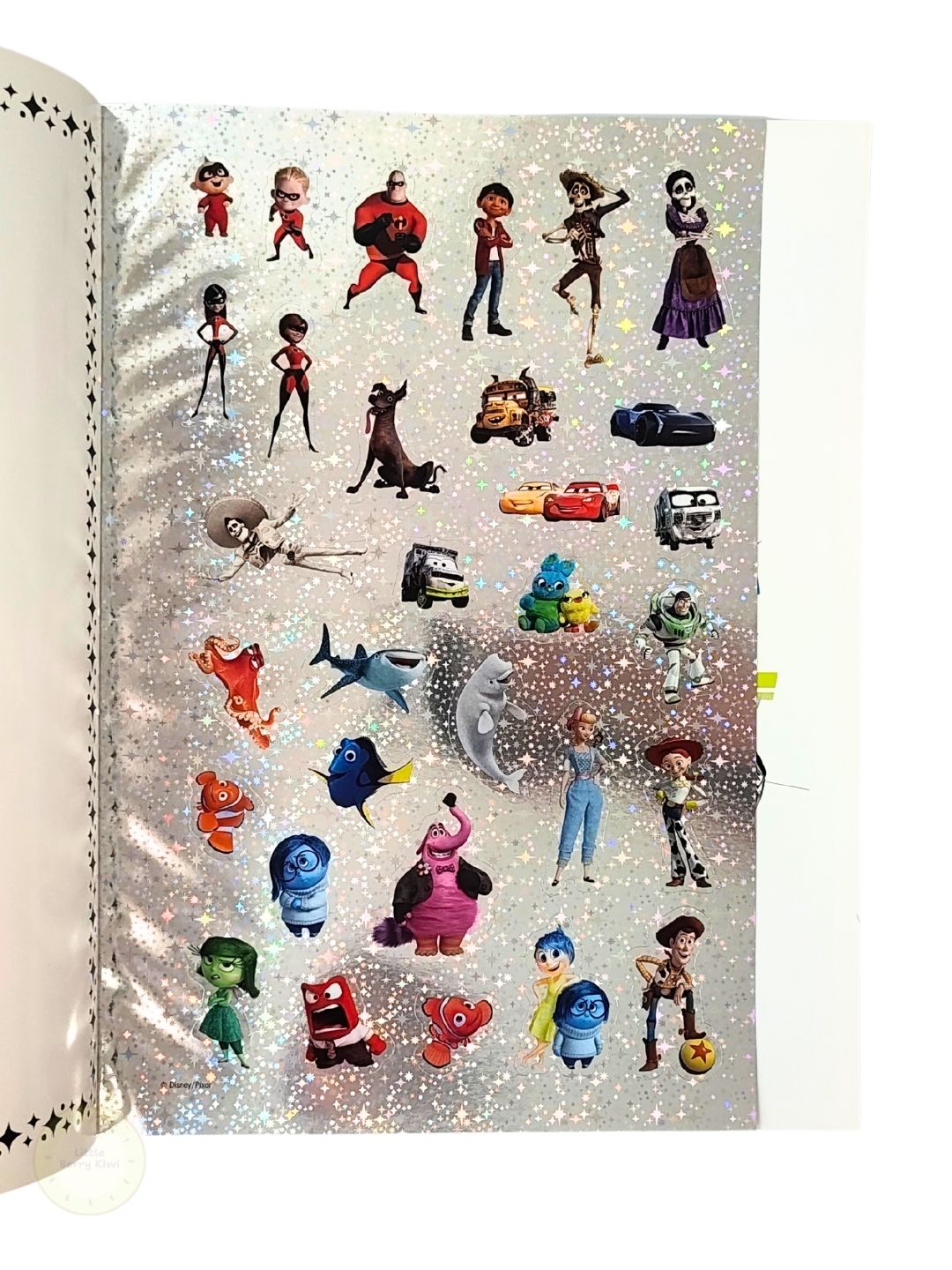 Disney Pixar – Sticker Book Treasury (Over 350 Reusable Stickers)